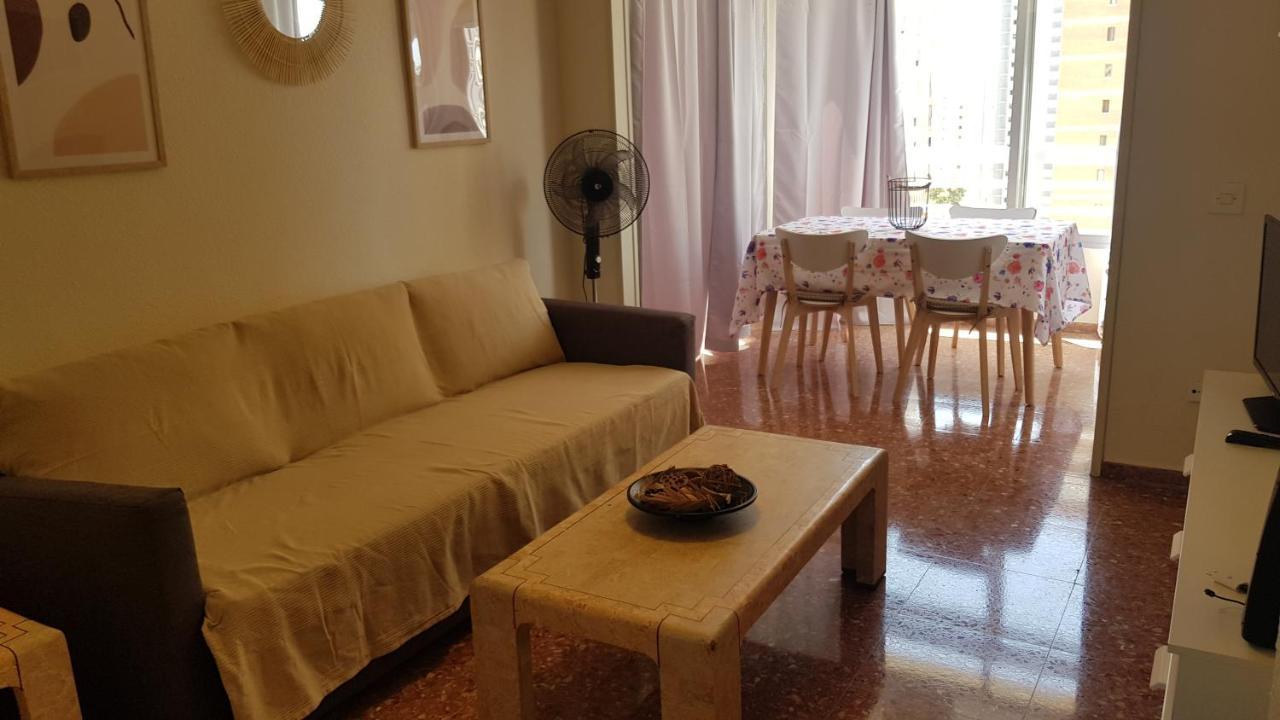 Apartmán Disponible En Abril-Wifi-3Hab, 6 Pers, -Piscina, Aire Acondi-Parking Opcionable Extra Benidorm Exteriér fotografie